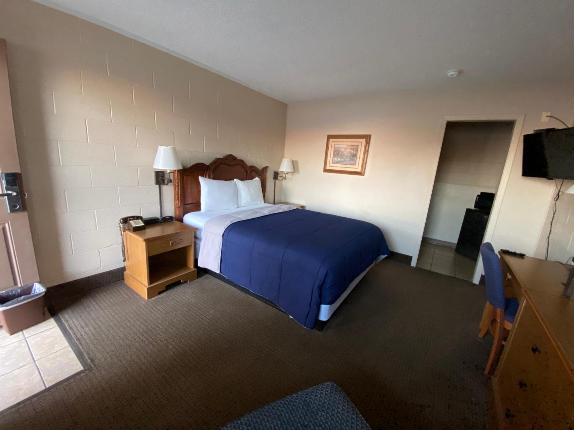 Regency Inn 道奇城 外观 照片